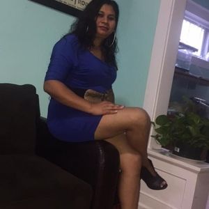 Meet your Posher, Estela